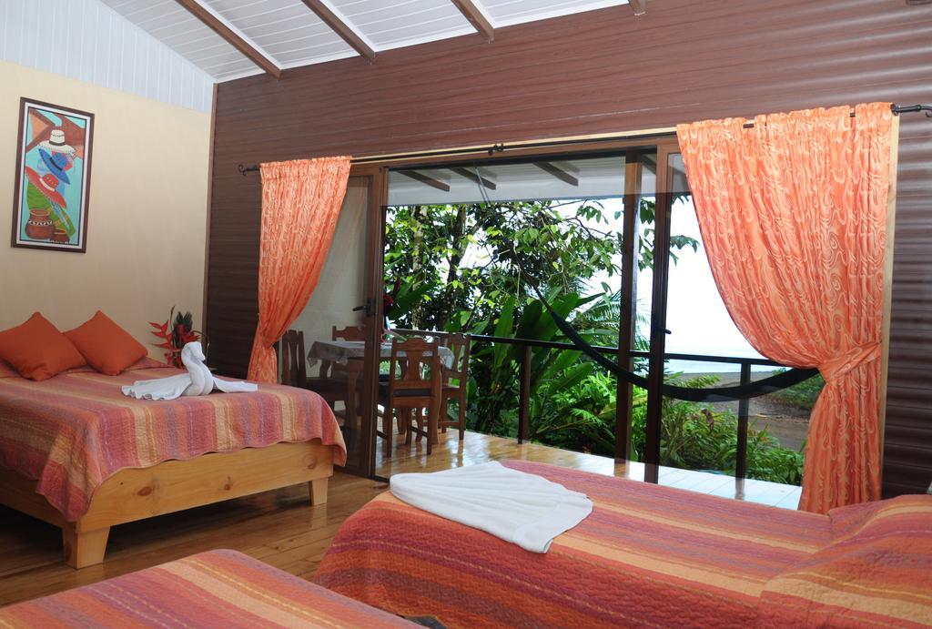 Hotel Pirate Cove Drakes Bay Esterno foto