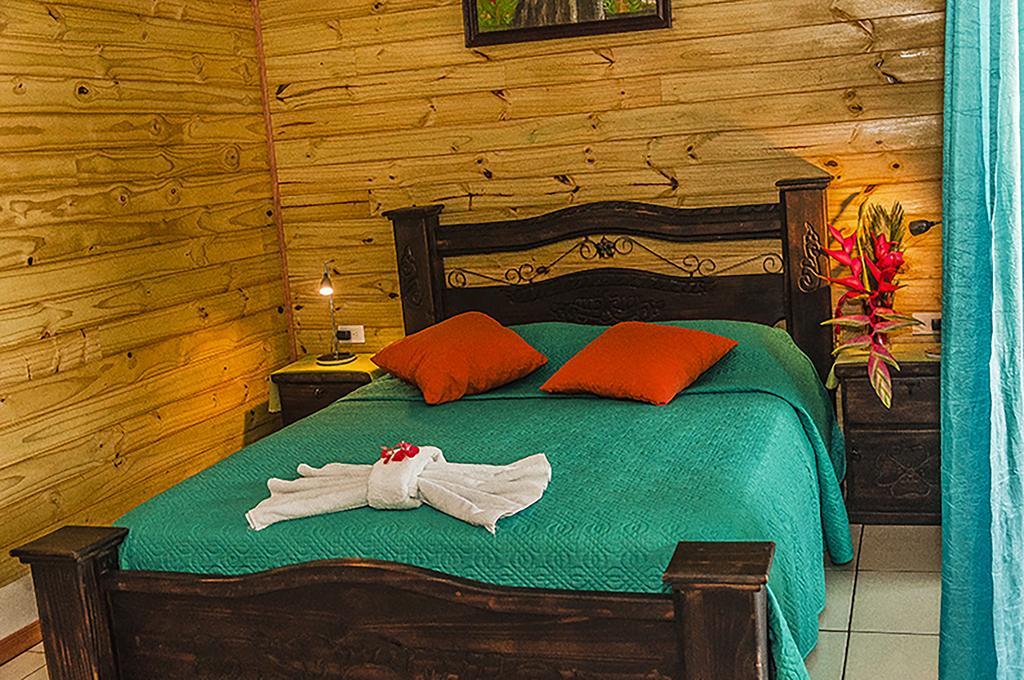 Hotel Pirate Cove Drakes Bay Esterno foto