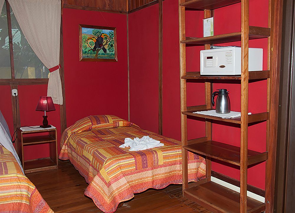 Hotel Pirate Cove Drakes Bay Esterno foto